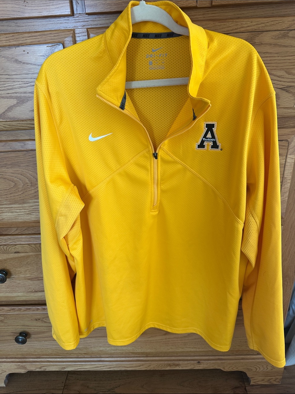 Nike Mens Yellow Training 1/4 Zip Pullover Jacket with 'A' Patch-Appalachian